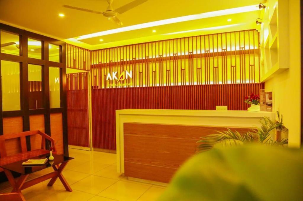 Akan Hotel And Residence Meppādi Exterior foto